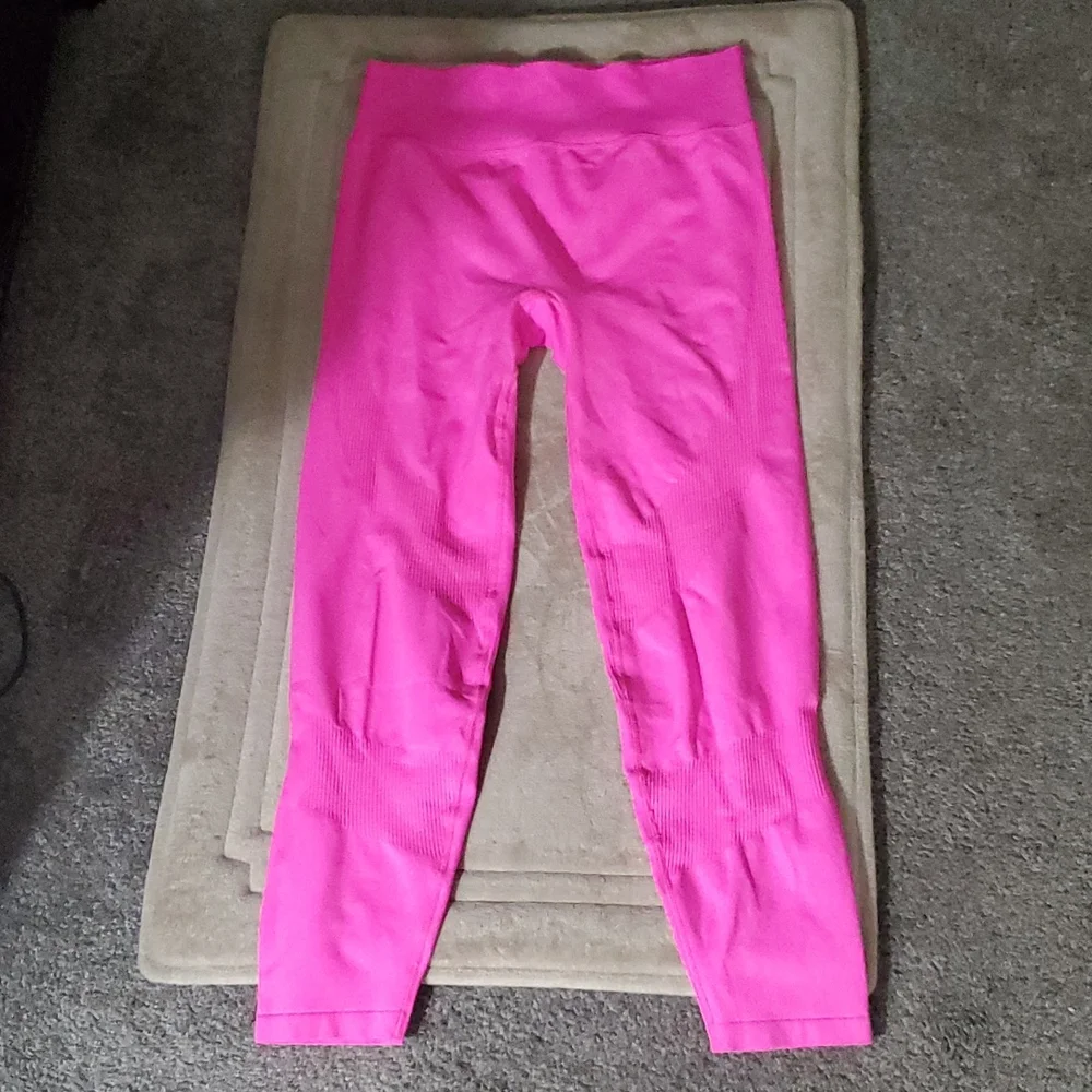 Victoria Secret Pink Active leggings - Picture 1 of 9